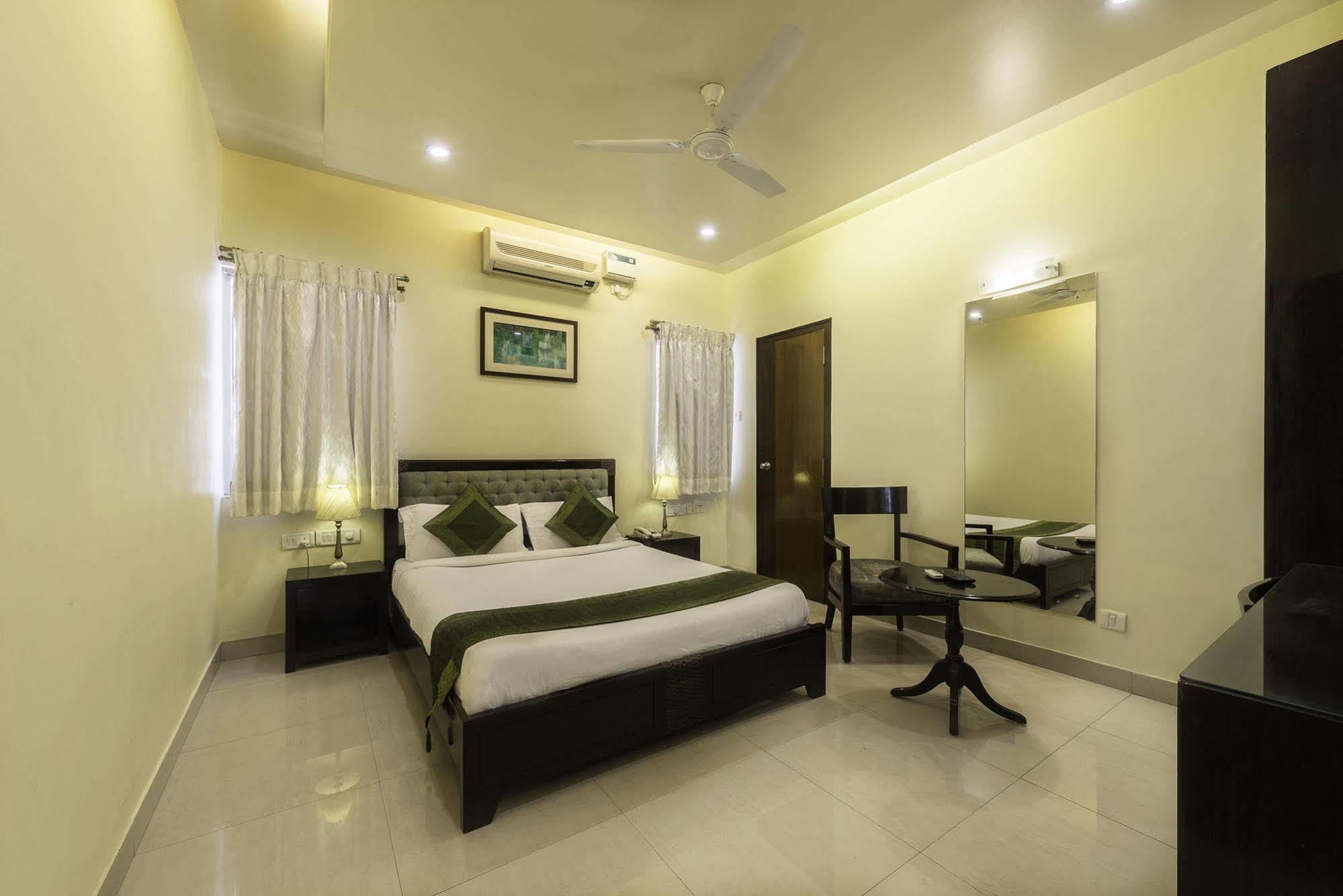Olive Zip Rest House Road By Embassy Group Bangalore Exterior photo